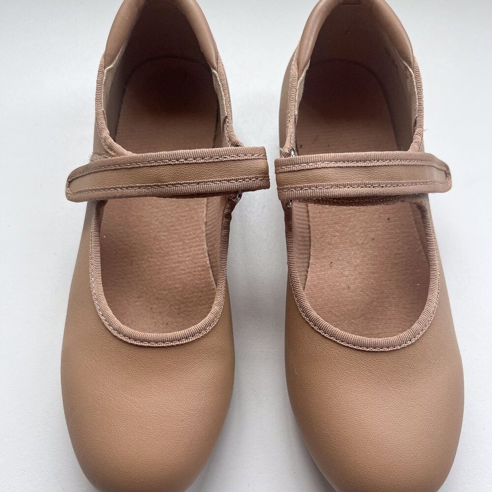 Linodes Velcro Closure Tan Girls Size 3 Tap Shoe